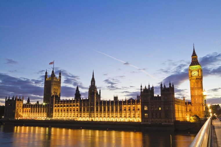 An image of the houses of Parliament
